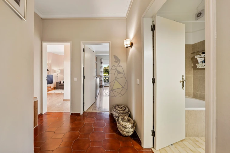 Apartamento T2 para Venda em Portimão Foto 17