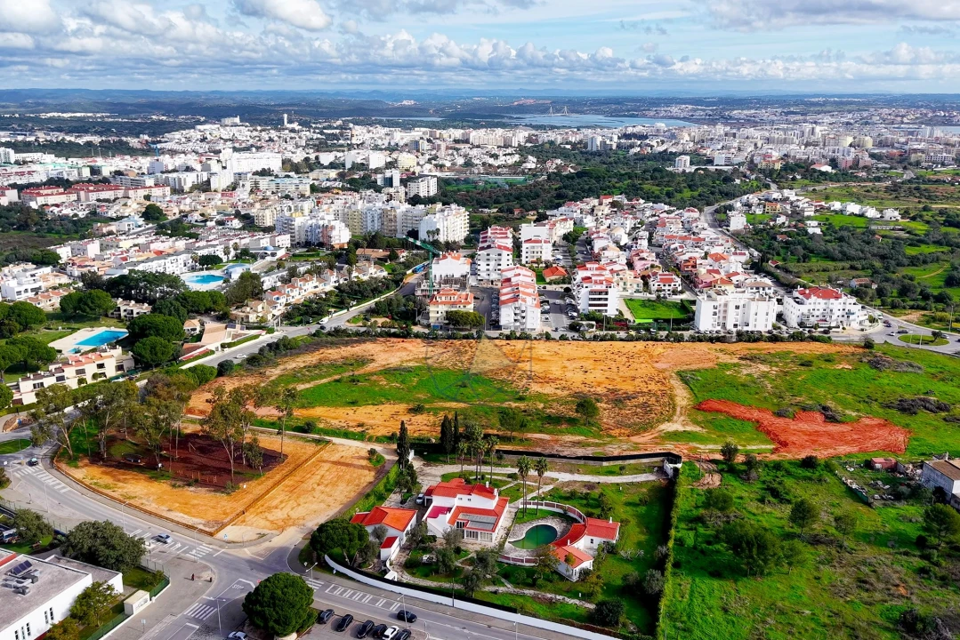 Apartamento T2 para Venda em Portimão Foto 43