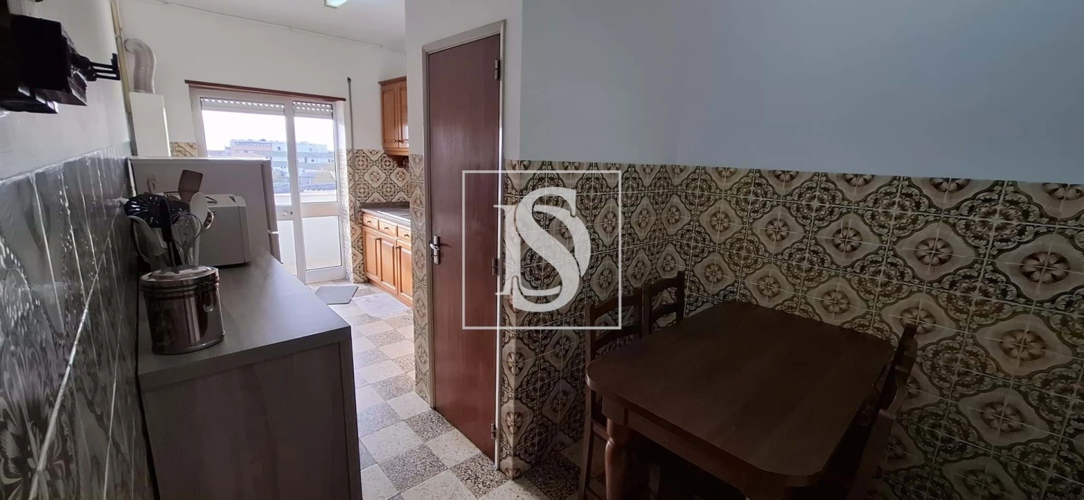 Apartamento T3 para Arrendamento em Vila Praia de Ancora Foto 25