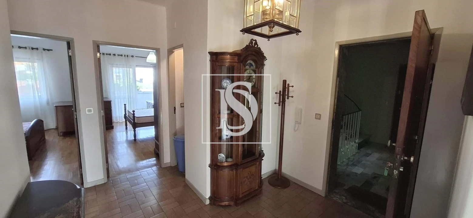 Apartamento T3 para Arrendamento em Vila Praia de Ancora Foto 1