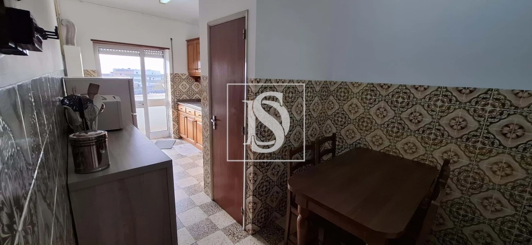 Apartamento T3 para Arrendamento em Vila Praia de Ancora Foto 25