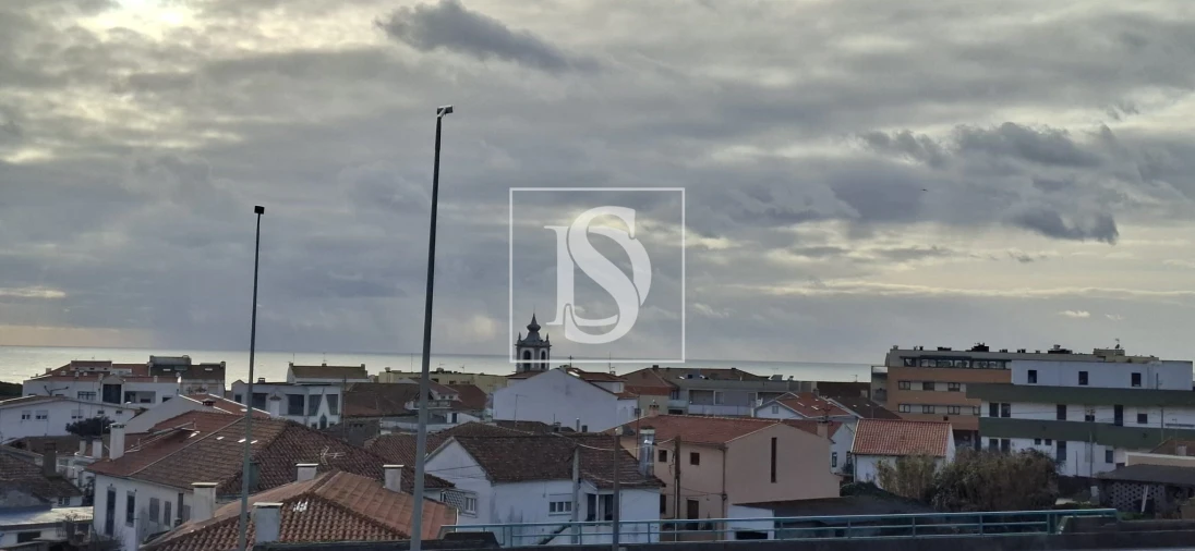 Apartamento T3 para Arrendamento em Vila Praia de Ancora Foto 22