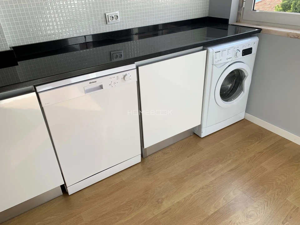 Apartamento T3 para Arrendamento em Carcavelos e Parede Foto 10