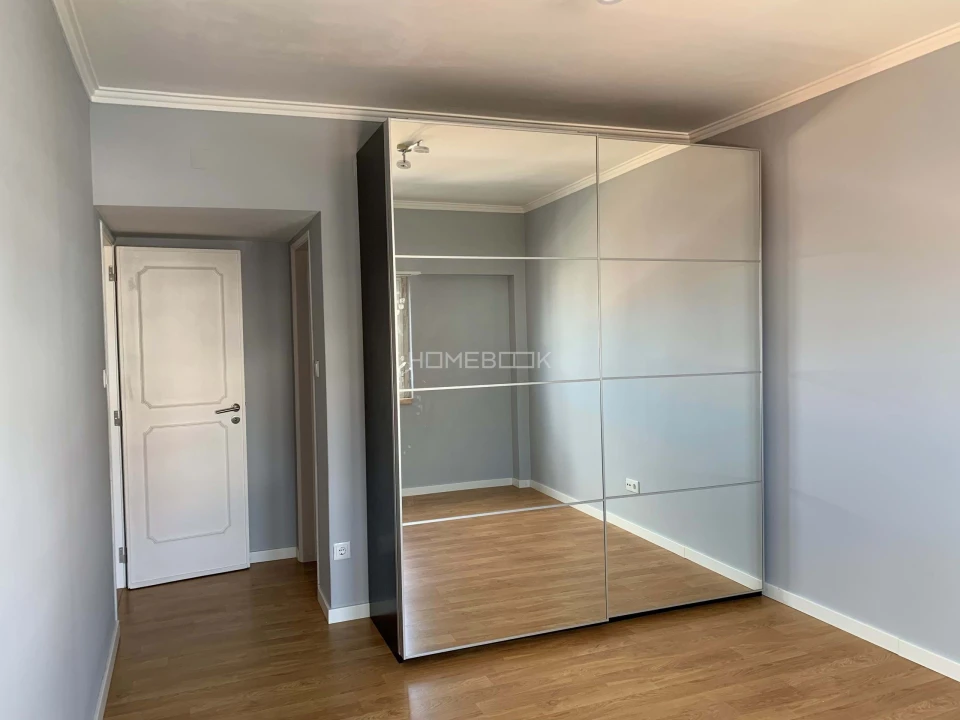 Apartamento T3 para Arrendamento em Carcavelos e Parede Foto 17