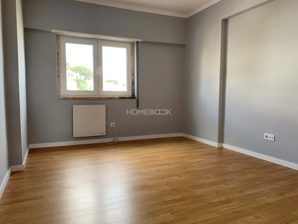 Apartamento T3 para Arrendamento em Carcavelos e Parede Foto 26