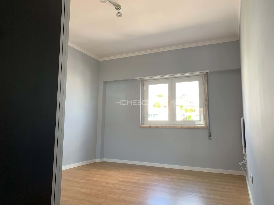 Apartamento T3 para Arrendamento em Carcavelos e Parede Foto 16