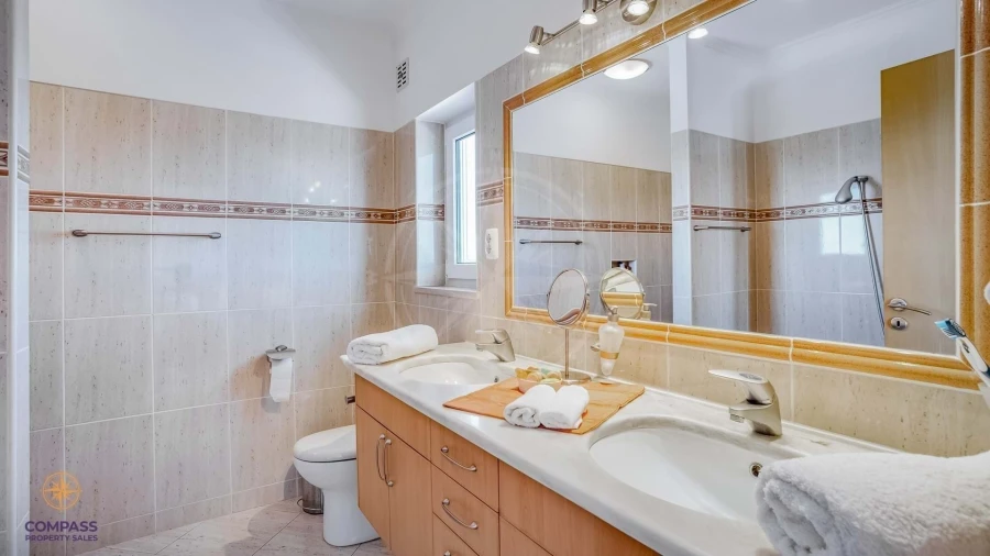 Moradia T4 para Venda em Tavira (Santa Maria e Santiago) Foto 21