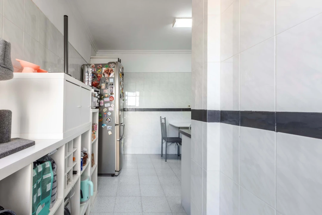 Apartamento T2 para Venda em Rio de Mouro Foto 22