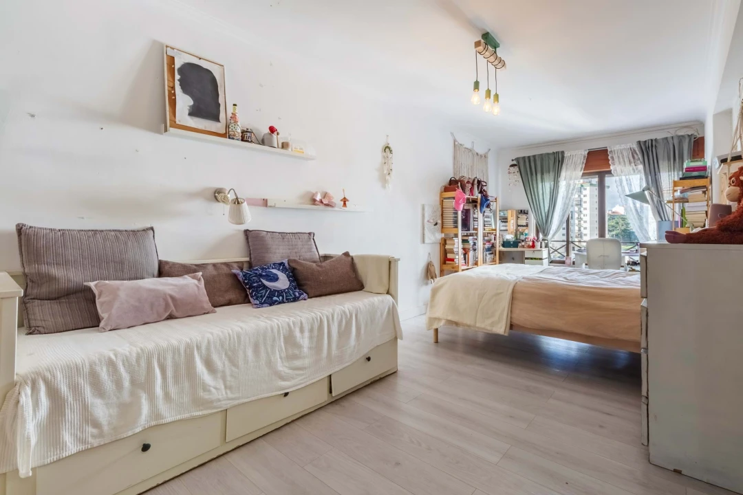 Apartamento T2 para Venda em Rio de Mouro Foto 32