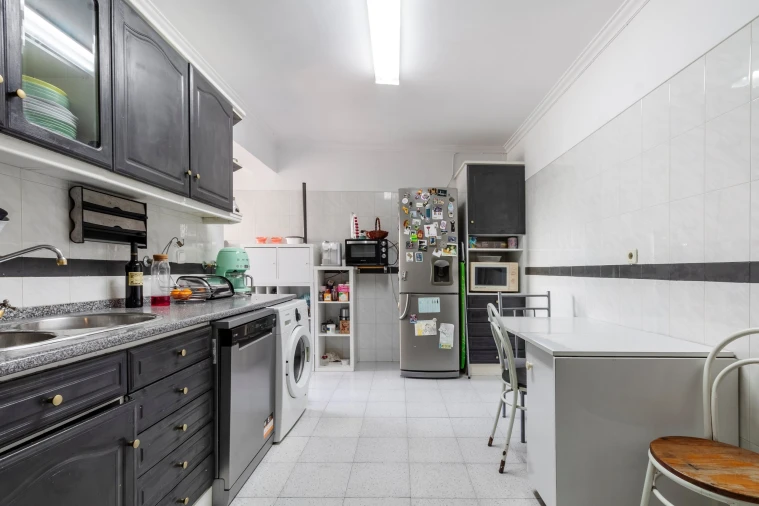 Apartamento T2 para Venda em Rio de Mouro Foto 20