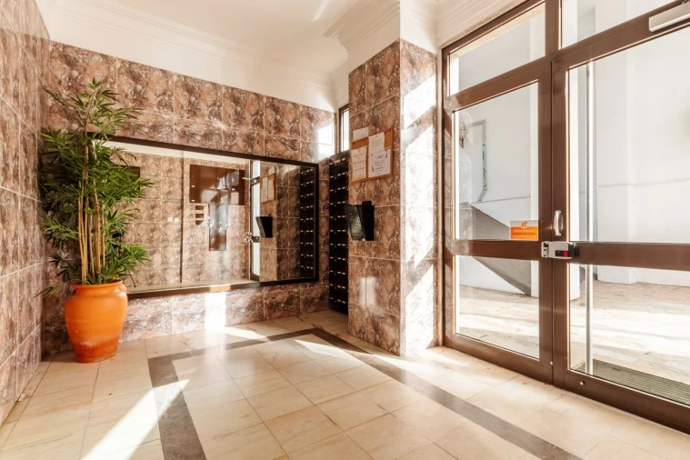 Apartamento T2 para Venda em Rio de Mouro Foto 4