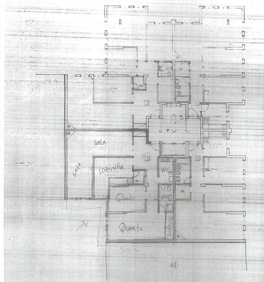 Apartamento T2 para Venda em Rio de Mouro Foto 47