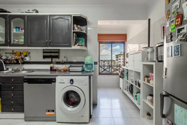 Apartamento T2 para Venda em Rio de Mouro Foto 21