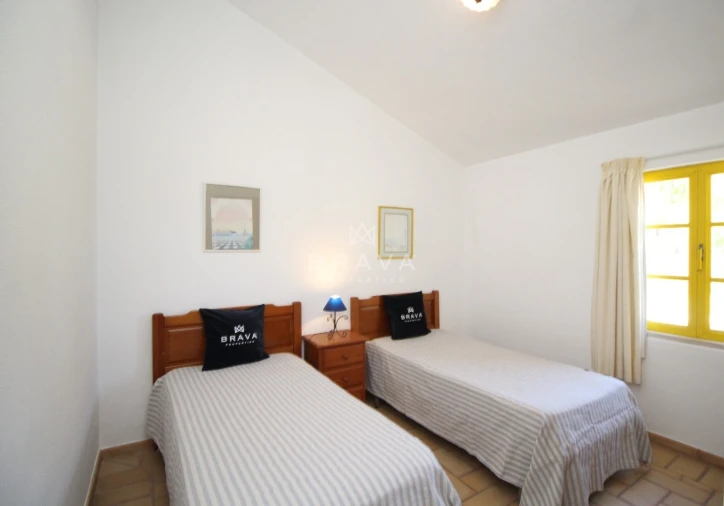 Moradia T2 para Venda em Guia Foto 44