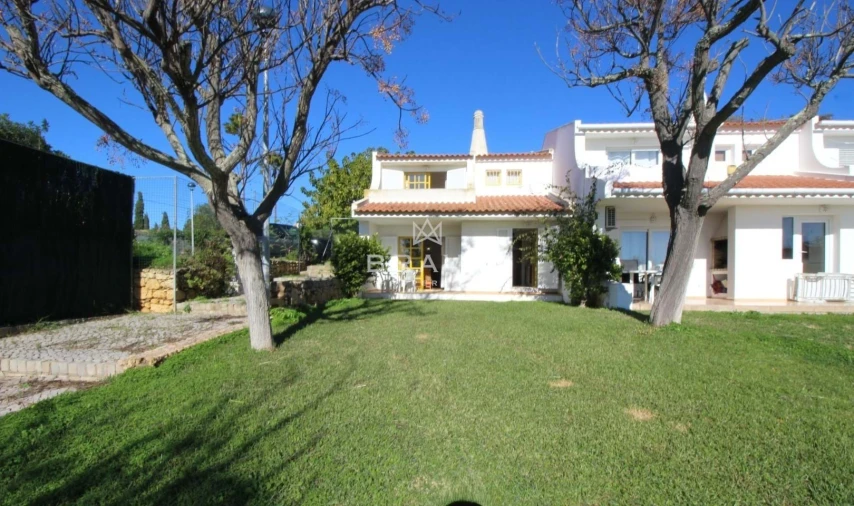 Moradia T2 para Venda em Guia Foto 16