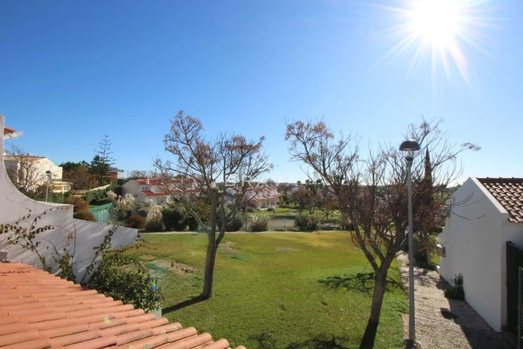 Moradia T2 para Venda em Guia Foto 33