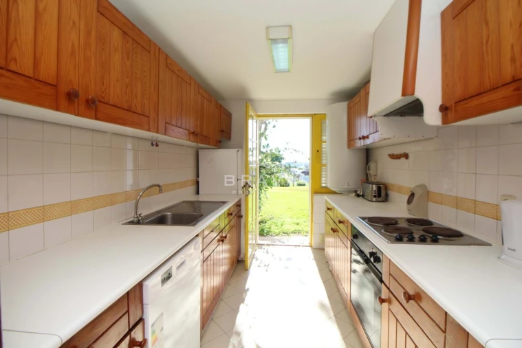 Moradia T2 para Venda em Guia Foto 14