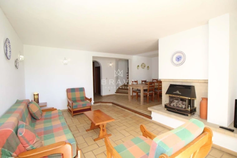 Moradia T2 para Venda em Guia Foto 8