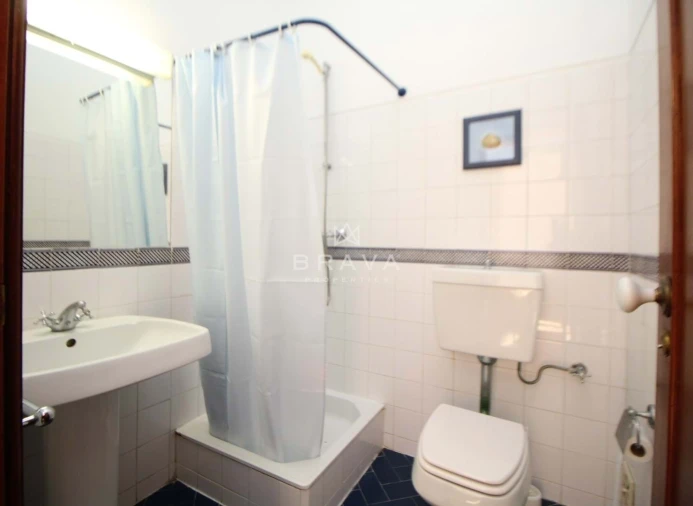 Moradia T2 para Venda em Guia Foto 45