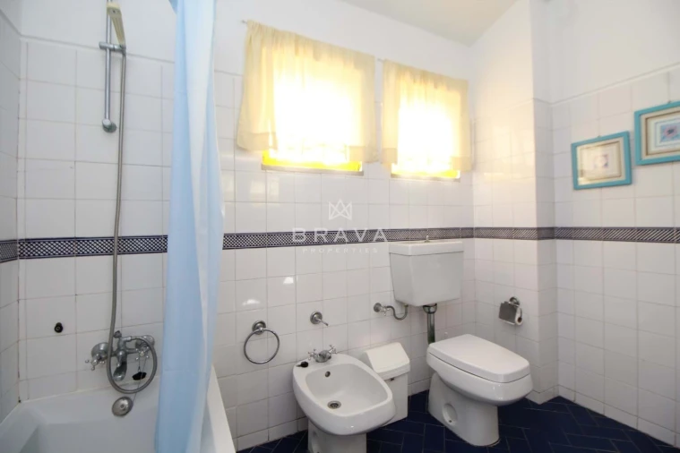 Moradia T2 para Venda em Guia Foto 38