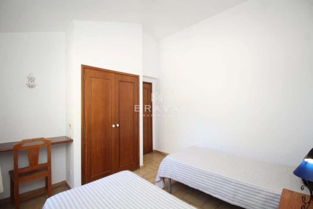 Moradia T2 para Venda em Guia Foto 41