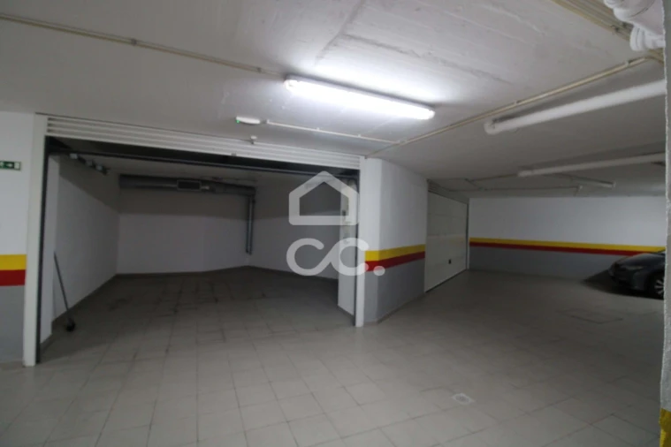 Apartamento T1 para Arrendamento em Alfragide Foto 11