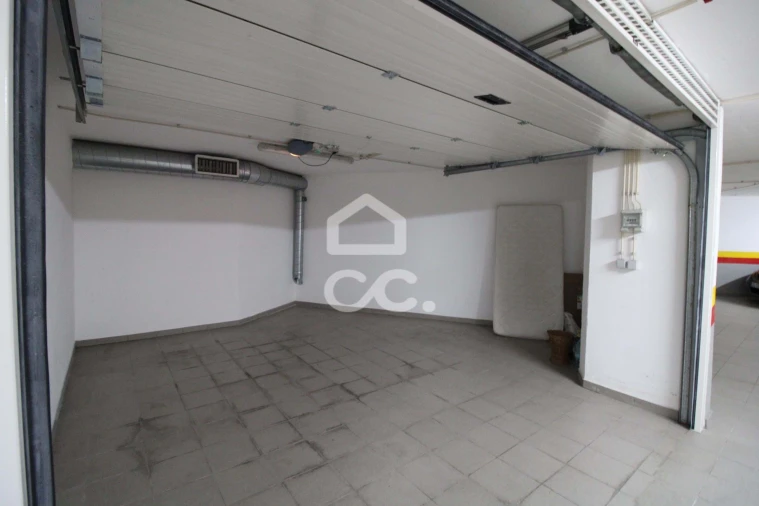 Apartamento T1 para Arrendamento em Alfragide Foto 12