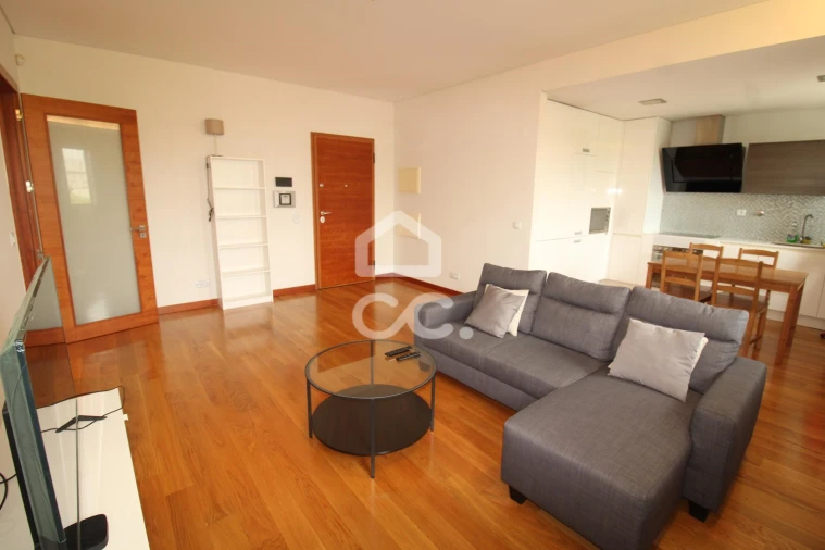 Apartamento T1 para Arrendamento em Alfragide