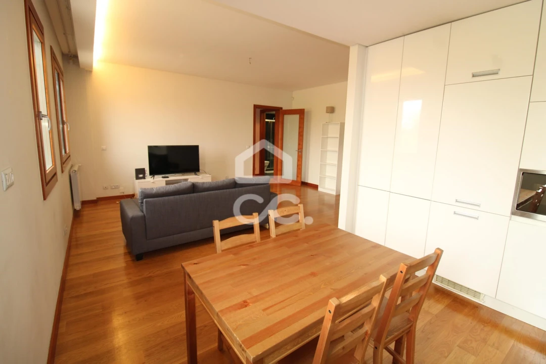 Apartamento T1 para Arrendamento em Alfragide Foto 3