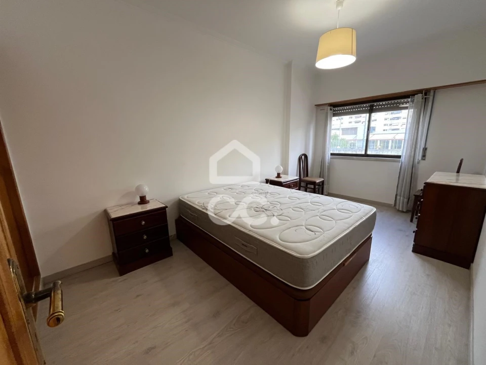 Apartamento T2 para Arrendamento em Loures Foto 15