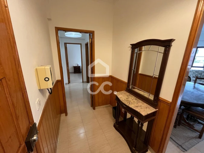 Apartamento T2 para Arrendamento em Loures Foto 10