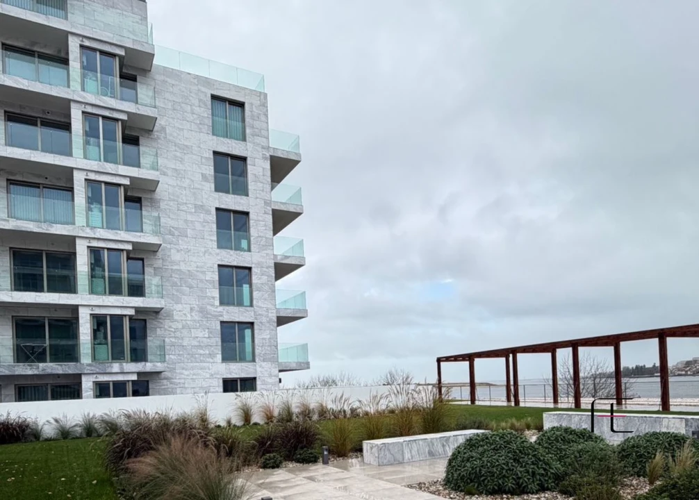 Apartamento T2 para Arrendamento em Canidelo Foto 8