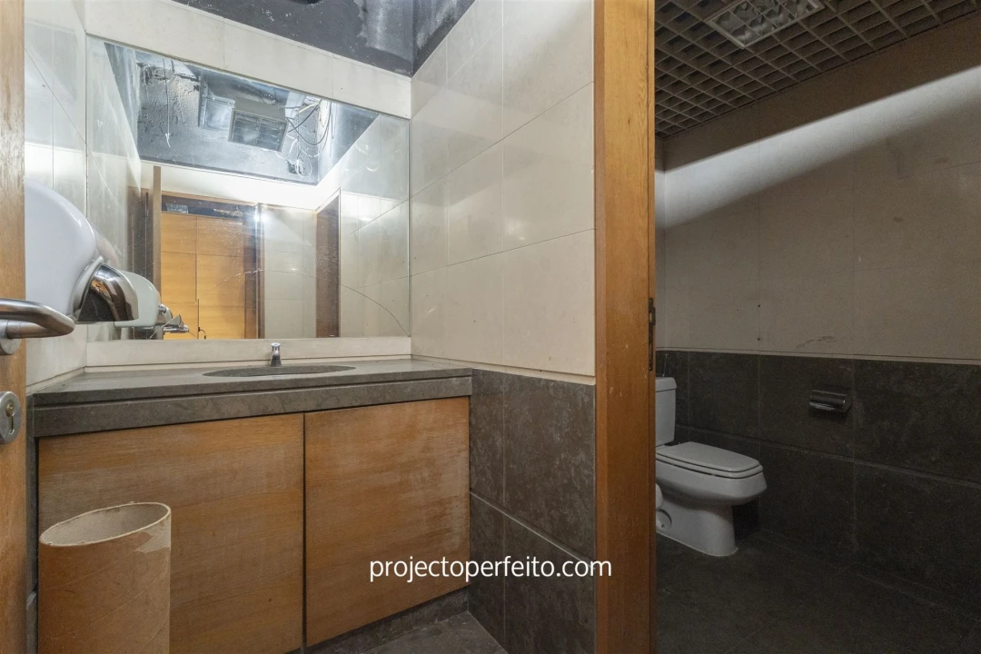 Loja para Arrendamento em Cortegaça Foto 10