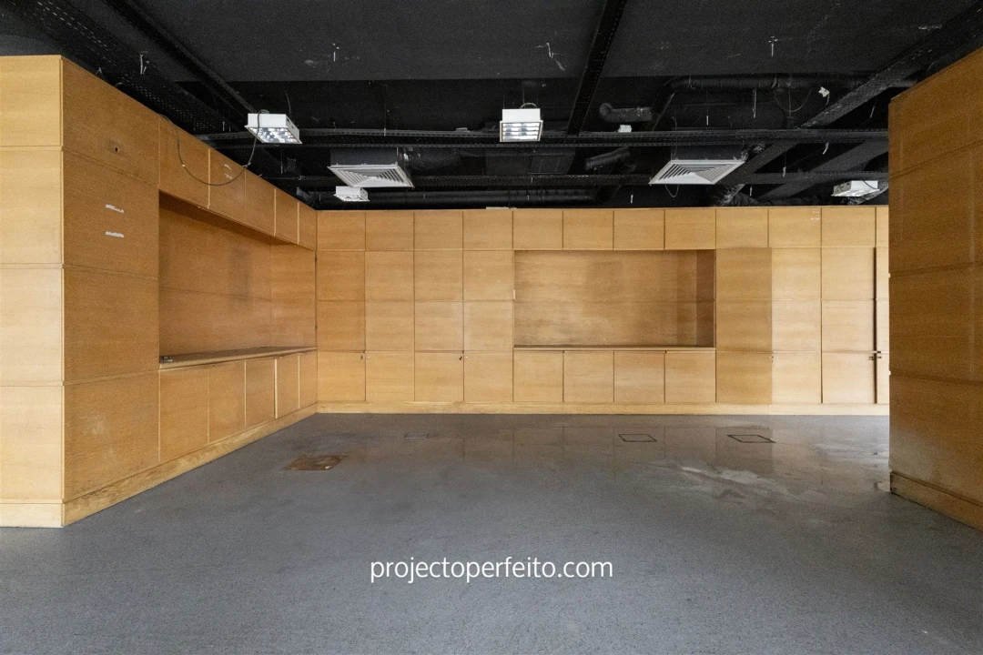 Loja para Arrendamento em Cortegaça Foto 6