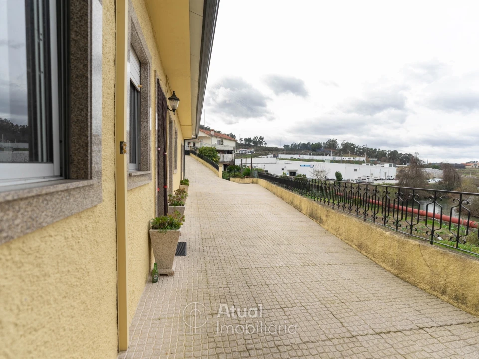 Moradia T2 para Venda em Caldas de Vizela (São Miguel e São João) Foto 24