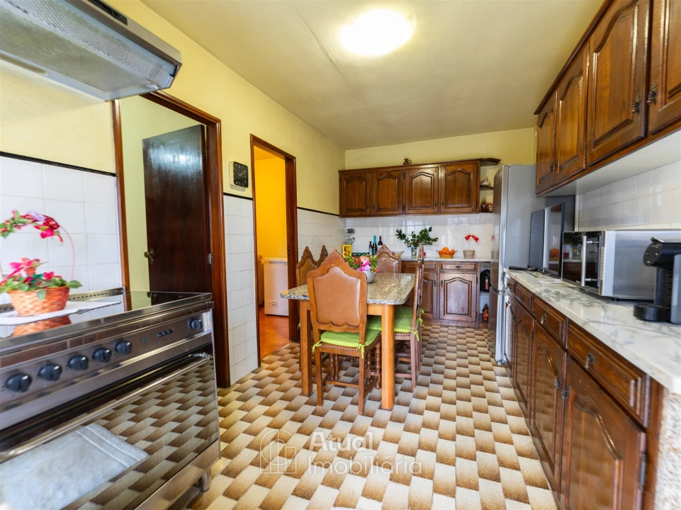 Moradia T2 para Venda em Caldas de Vizela (São Miguel e São João) Foto 4