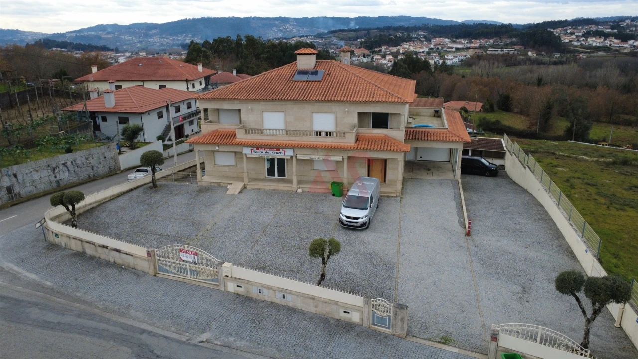 Moradia T3 para Venda em Estorãos Foto 1