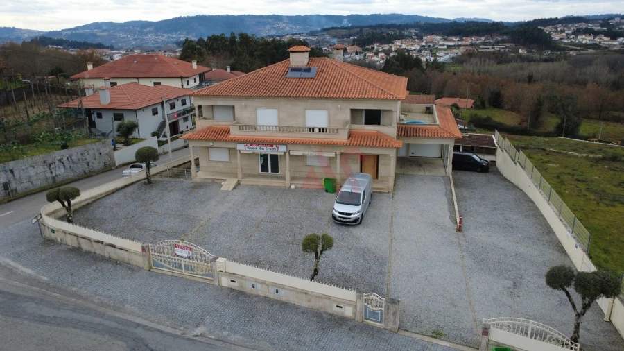 Moradia T3 para Venda em Estorãos
