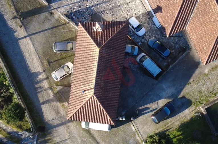 Moradia T2 para Venda em Estorãos Foto 4