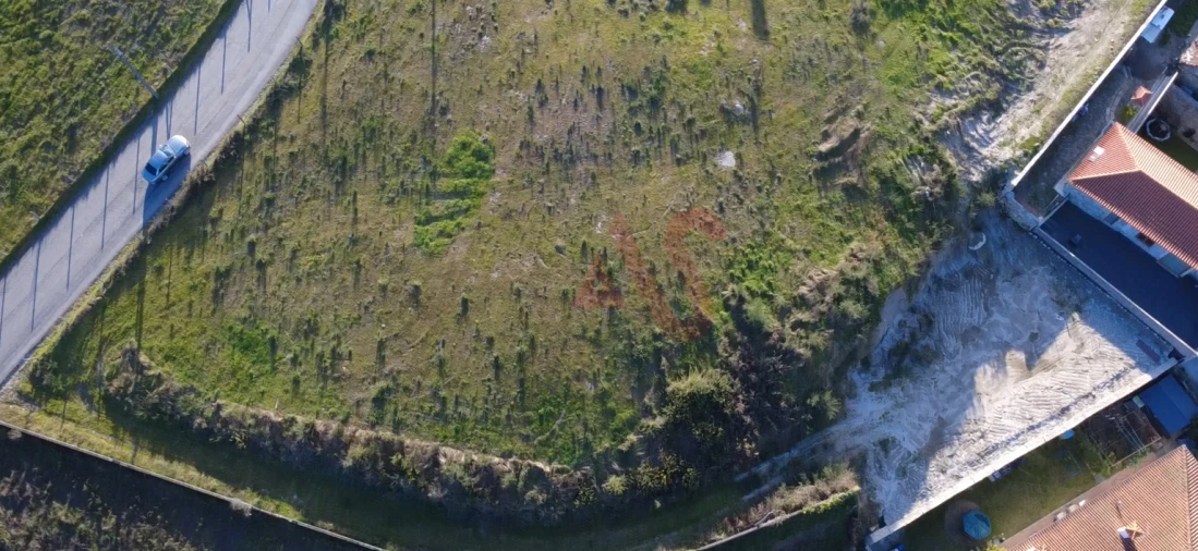 Terreno para Venda em Estorãos Foto 3