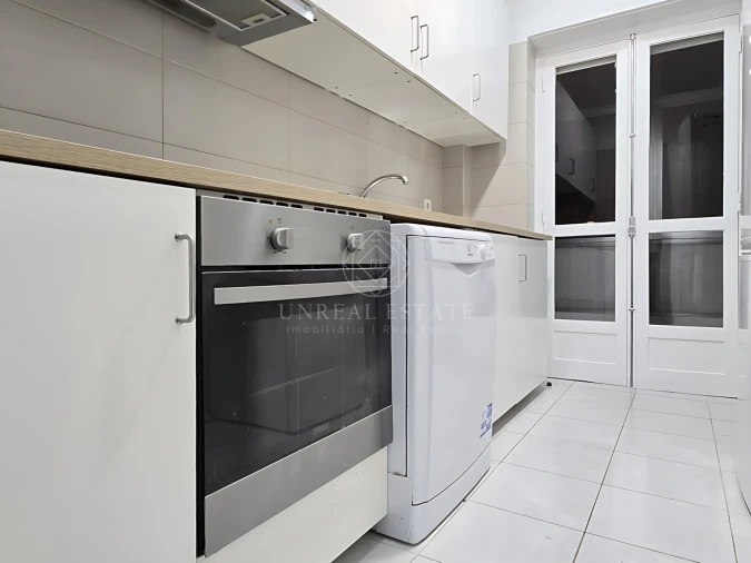 Apartamento T3 para Arrendamento em Algés, Linda-A-Velha e Cruz Quebrada-Dafundo Foto 25