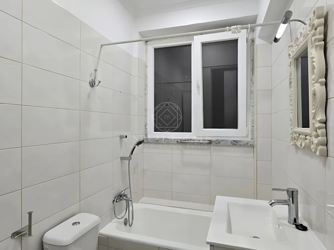 Apartamento T3 para Arrendamento em Algés, Linda-A-Velha e Cruz Quebrada-Dafundo Foto 15