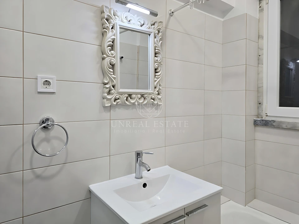 Apartamento T3 para Arrendamento em Algés, Linda-A-Velha e Cruz Quebrada-Dafundo Foto 9