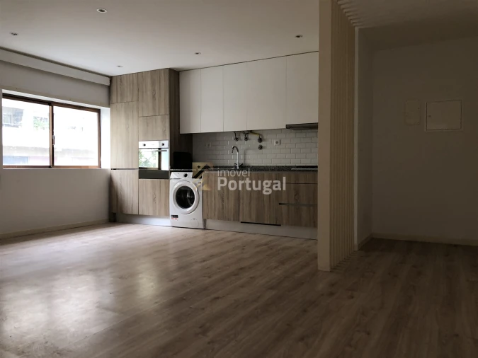 Apartamento T2 para Arrendamento em Ferreiros e Gondizalves Foto 6
