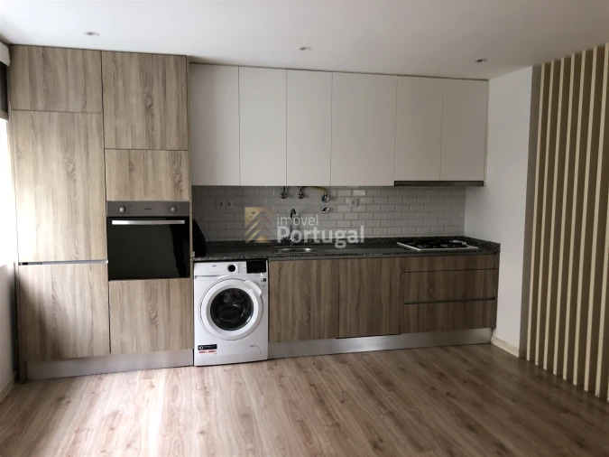 Apartamento T2 para Arrendamento em Ferreiros e Gondizalves Foto 2