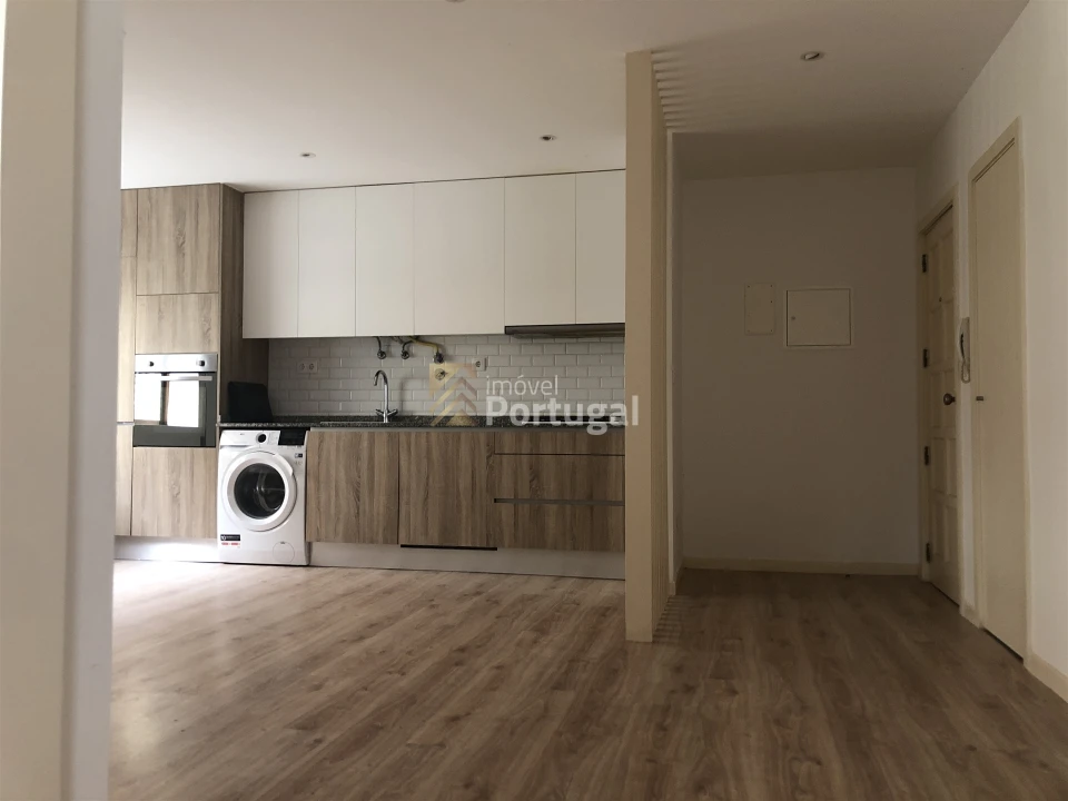 Apartamento T2 para Arrendamento em Ferreiros e Gondizalves Foto 5