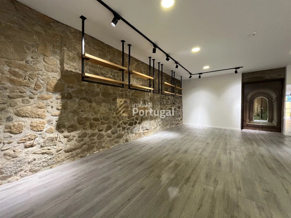 Loja para Arrendamento em São Vitor (Braga) Foto 6