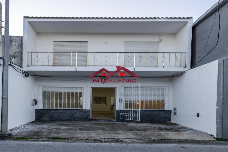 Loja para Arrendamento em Vagos e Santo António