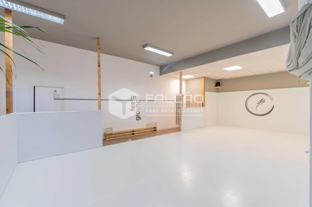 Loja para Venda em Algés, Linda-A-Velha e Cruz Quebrada-Dafundo Foto 26