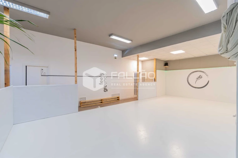 Loja para Venda em Algés, Linda-A-Velha e Cruz Quebrada-Dafundo Foto 26